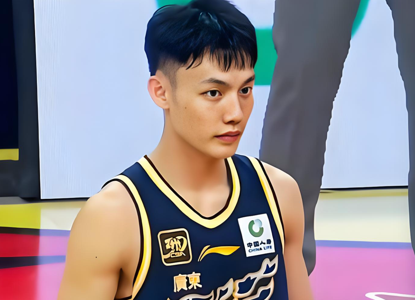 kaiyun-5投0中，在场上输23分！揪出表现最差之人，坑惨了广东队