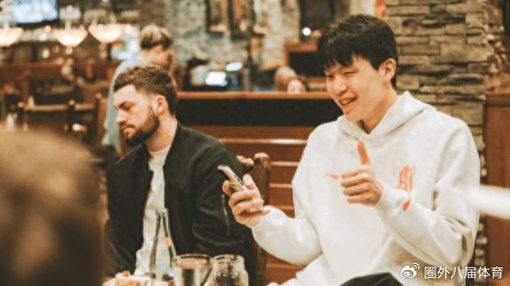 kaiyun官方网站入口-杨瀚森G联赛收官夜请全队涮火锅|NBA|波特兰开拓者队|杨翰森|篮板|开拓者_新浪体育_新浪新闻